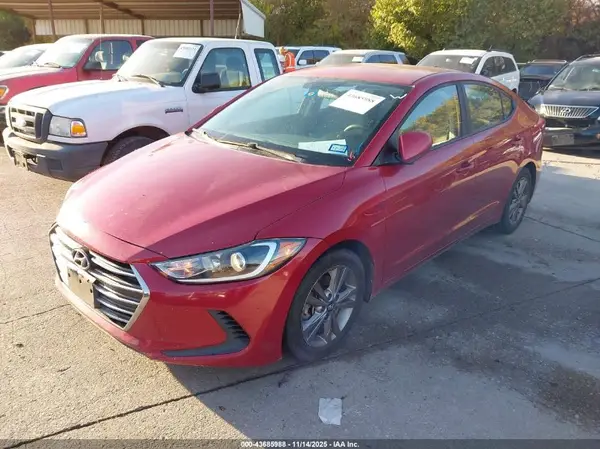 5NPD84LF7JH256271 2018 HYUNDAI ELANTRA - Image 2