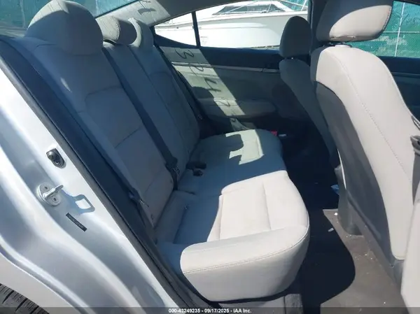 5NPD84LF7JH256495 2018 HYUNDAI ELANTRA - Image 8