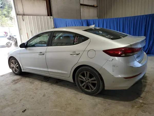 5NPD84LF7JH257193 2018 HYUNDAI ELANTRA - Image 2