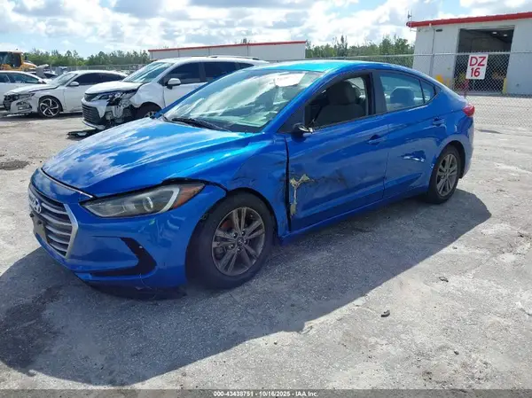 5NPD84LF7JH257713 2018 HYUNDAI ELANTRA - Image 2