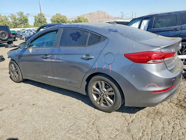 5NPD84LF7JH258165 2018 HYUNDAI ELANTRA - Image 2