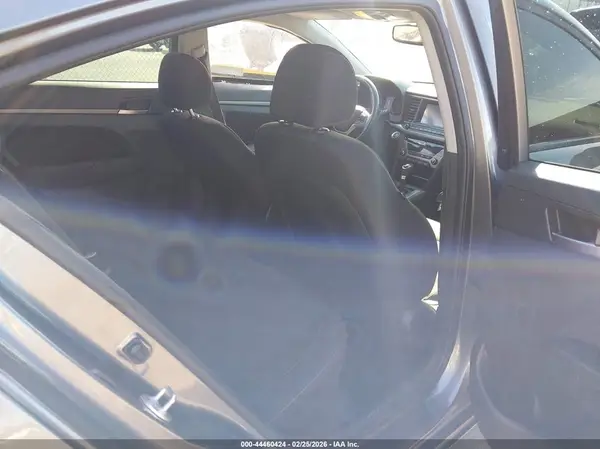 5NPD84LF7JH260109 2018 HYUNDAI ELANTRA - Image 8