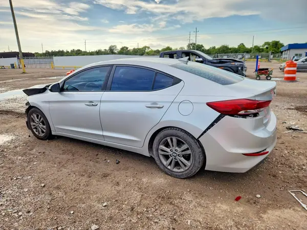 5NPD84LF7JH262782 2018 HYUNDAI ELANTRA - Image 2
