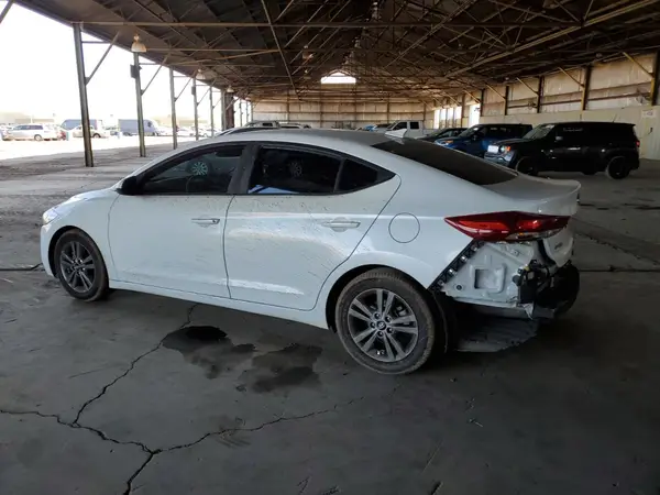 5NPD84LF7JH262863 2018 HYUNDAI ELANTRA - Image 2
