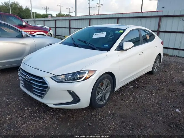 5NPD84LF7JH262913 2018 HYUNDAI ELANTRA - Image 2