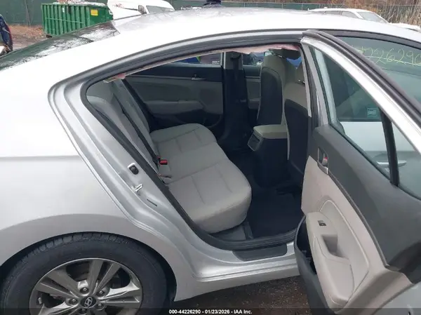 5NPD84LF7JH265343 2018 HYUNDAI ELANTRA - Image 8