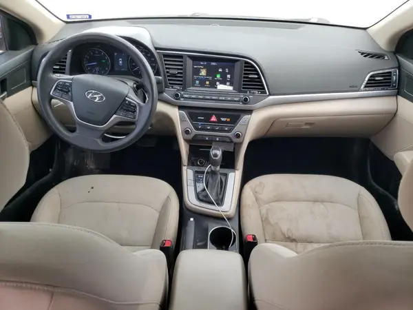 5NPD84LF7JH268078 2018 HYUNDAI ELANTRA - Image 8