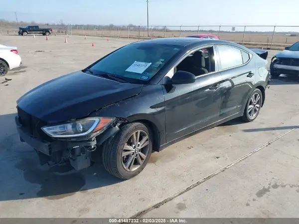 5NPD84LF7JH269215 2018 HYUNDAI ELANTRA - Image 2