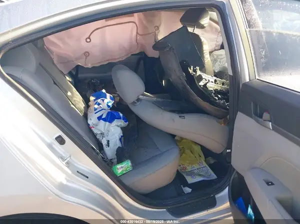 5NPD84LF7JH272616 2018 HYUNDAI ELANTRA - Image 8