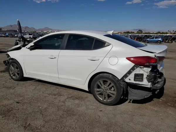 5NPD84LF7JH273698 2018 HYUNDAI ELANTRA - Image 2