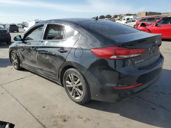 5NPD84LF7JH273880 2018 HYUNDAI ELANTRA - Image 2