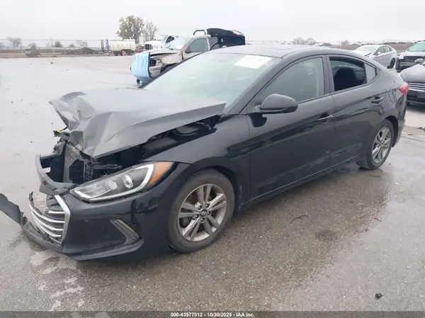 5NPD84LF7JH277346 2018 HYUNDAI ELANTRA - Image 2