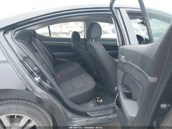 5NPD84LF7JH277346 2018 HYUNDAI ELANTRA - Image 8
