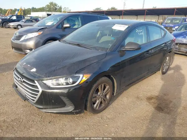 5NPD84LF7JH277556 2018 HYUNDAI ELANTRA - Image 2