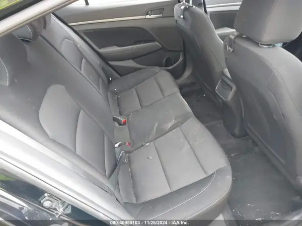 5NPD84LF7JH277881 2018 HYUNDAI ELANTRA - Image 8