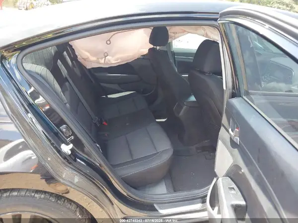 5NPD84LF7JH280635 2018 HYUNDAI ELANTRA - Image 8