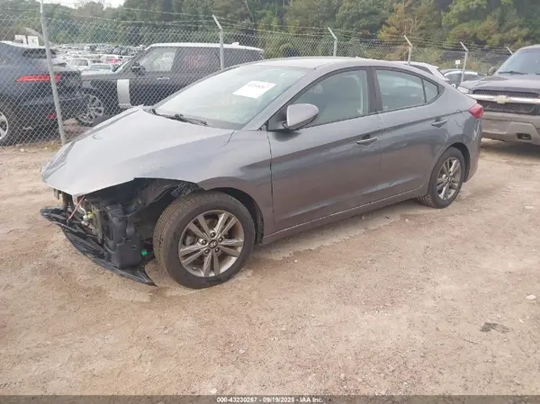 5NPD84LF7JH281090 2018 HYUNDAI ELANTRA - Image 2
