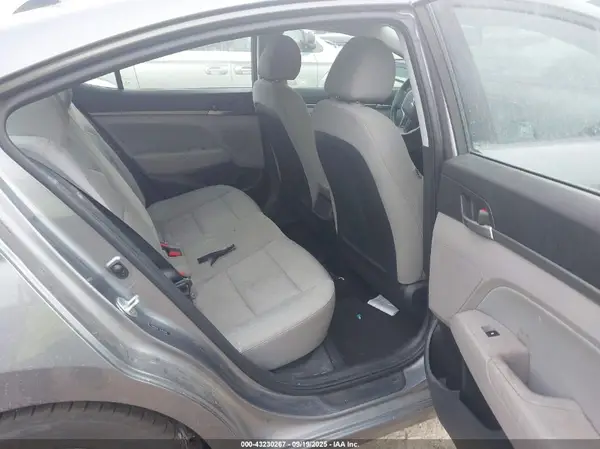 5NPD84LF7JH281090 2018 HYUNDAI ELANTRA - Image 8