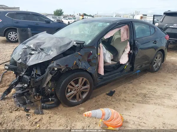 5NPD84LF7JH284216 2018 HYUNDAI ELANTRA - Image 2