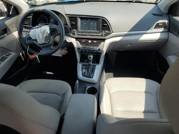 5NPD84LF7JH284622 2018 HYUNDAI ELANTRA - Image 8