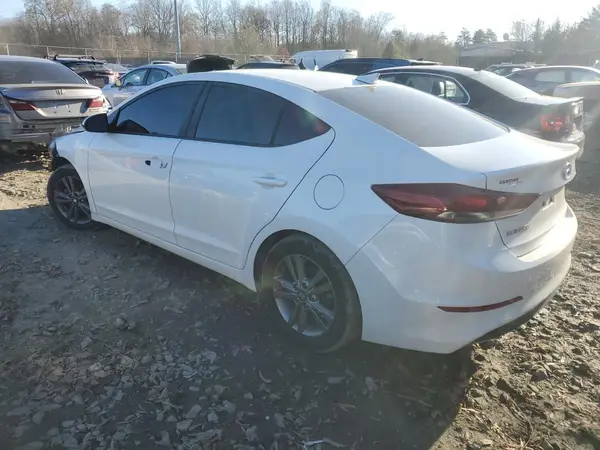 5NPD84LF7JH285754 2018 HYUNDAI ELANTRA - Image 2