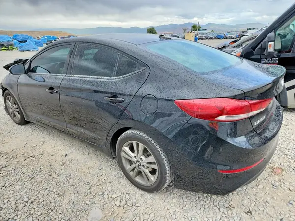 5NPD84LF7JH286855 2018 HYUNDAI ELANTRA - Image 2