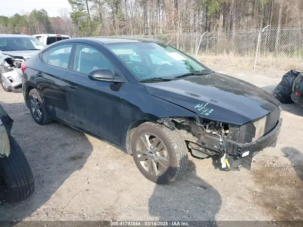 5NPD84LF7JH287679 2018 HYUNDAI ELANTRA - Image 1