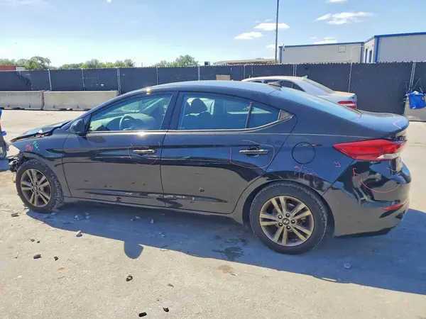 5NPD84LF7JH288007 2018 HYUNDAI ELANTRA - Image 2