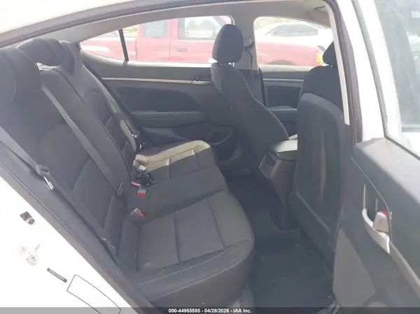5NPD84LF7JH288864 2018 HYUNDAI ELANTRA - Image 8