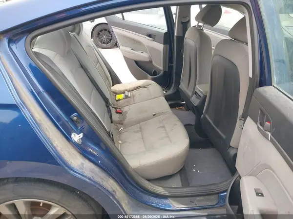 5NPD84LF7JH290453 2018 HYUNDAI ELANTRA - Image 8