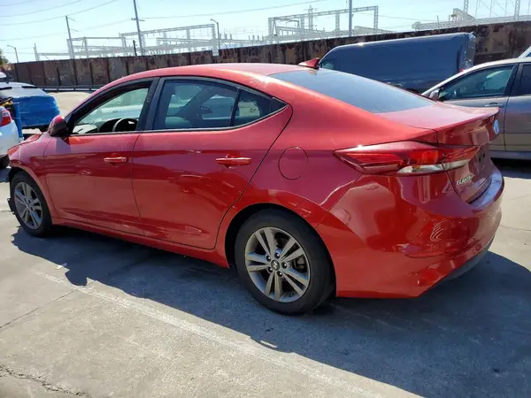 5NPD84LF7JH290484 2018 HYUNDAI ELANTRA - Image 2