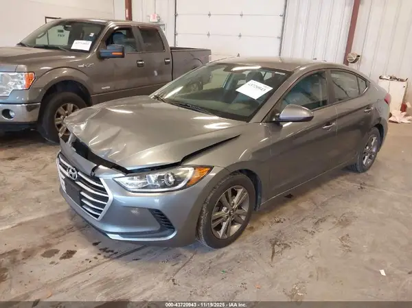 5NPD84LF7JH295524 2018 HYUNDAI ELANTRA - Image 2