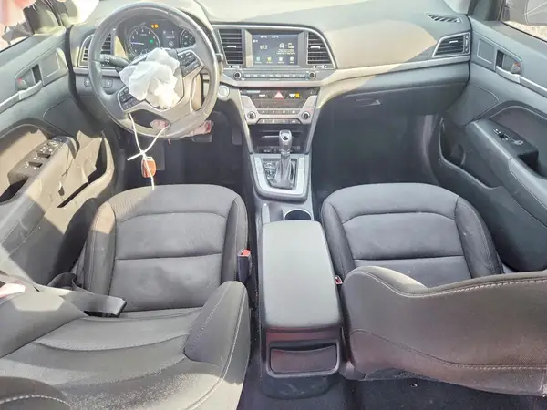 5NPD84LF7JH296026 2018 HYUNDAI ELANTRA - Image 8