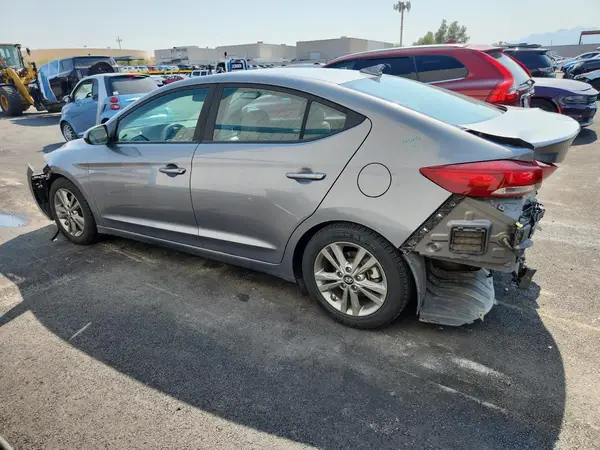 5NPD84LF7JH298293 2018 HYUNDAI ELANTRA - Image 2