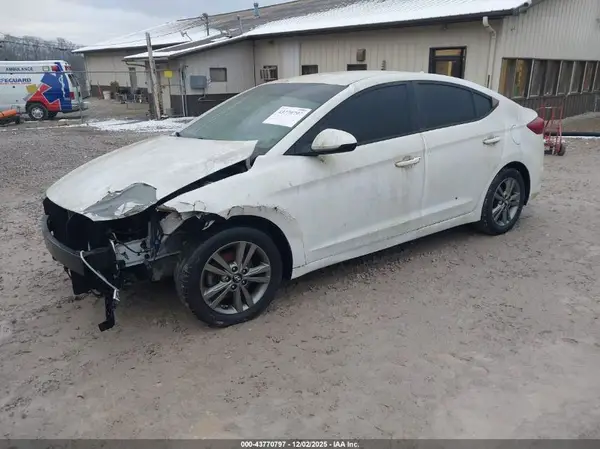 5NPD84LF7JH298519 2018 HYUNDAI ELANTRA - Image 2