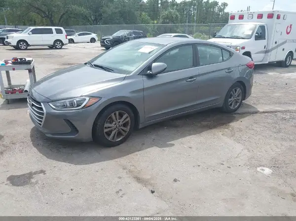 5NPD84LF7JH299220 2018 HYUNDAI ELANTRA - Image 2