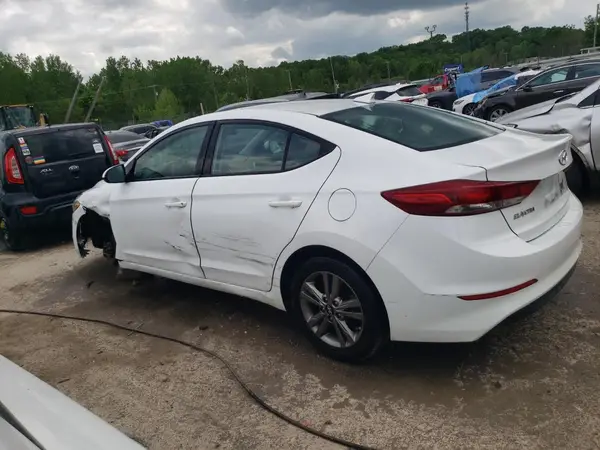 5NPD84LF7JH302231 2018 HYUNDAI ELANTRA - Image 2