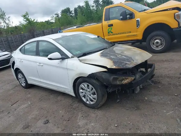 5NPD84LF7JH302293 2018 HYUNDAI ELANTRA - Image 1