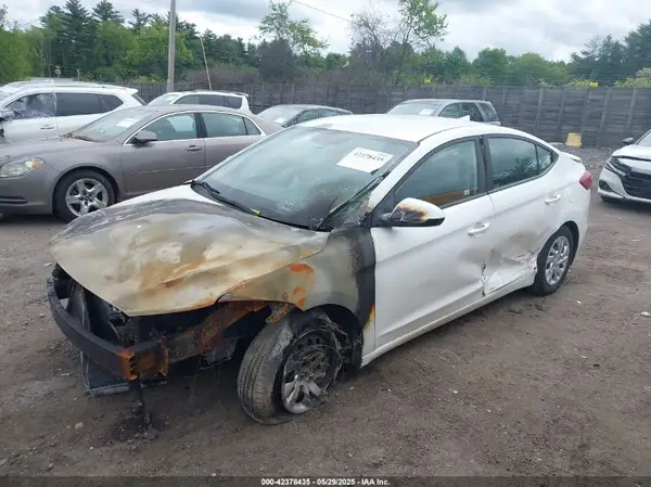 5NPD84LF7JH302293 2018 HYUNDAI ELANTRA - Image 2