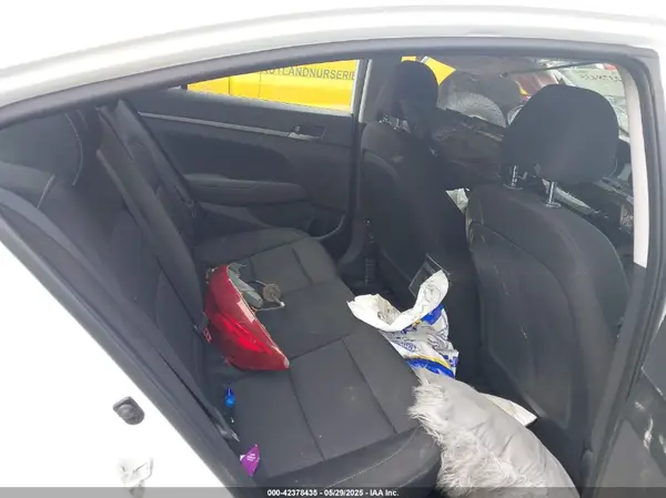 5NPD84LF7JH302293 2018 HYUNDAI ELANTRA - Image 8
