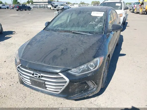 5NPD84LF7JH302424 2018 HYUNDAI ELANTRA - Image 2
