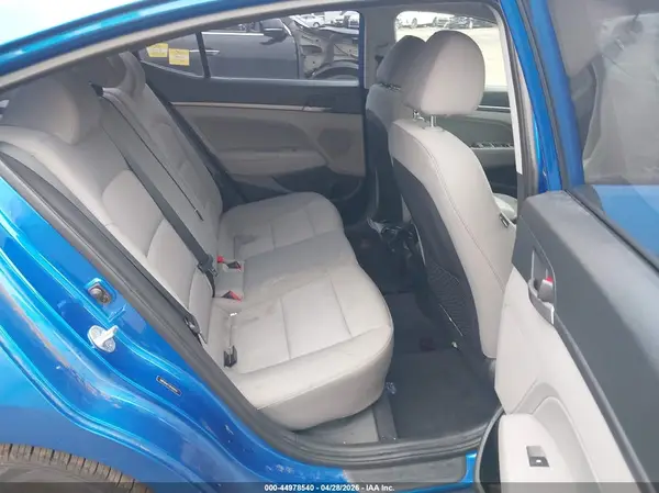 5NPD84LF7JH302651 2018 HYUNDAI ELANTRA - Image 8