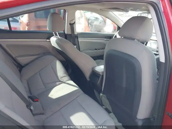 5NPD84LF7JH304237 2018 HYUNDAI ELANTRA - Image 8