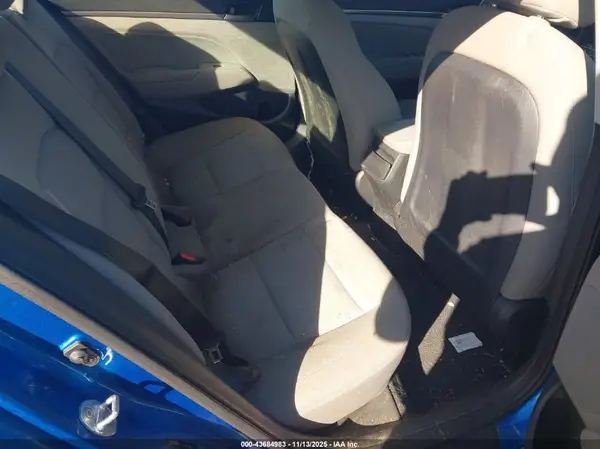 5NPD84LF7JH304867 2018 HYUNDAI ELANTRA - Image 8