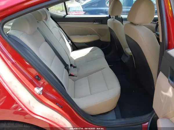 5NPD84LF7JH306361 2018 HYUNDAI ELANTRA - Image 8