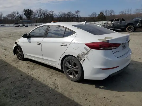 5NPD84LF7JH309809 2018 HYUNDAI ELANTRA - Image 2