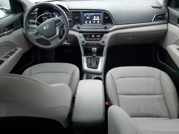 5NPD84LF7JH310796 2018 HYUNDAI ELANTRA - Image 8
