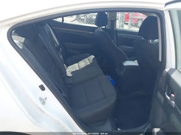 5NPD84LF7JH311897 2018 HYUNDAI ELANTRA - Image 8