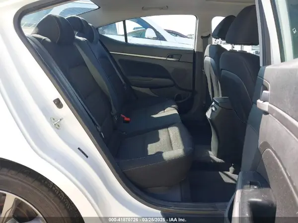 5NPD84LF7JH313648 2018 HYUNDAI ELANTRA - Image 8