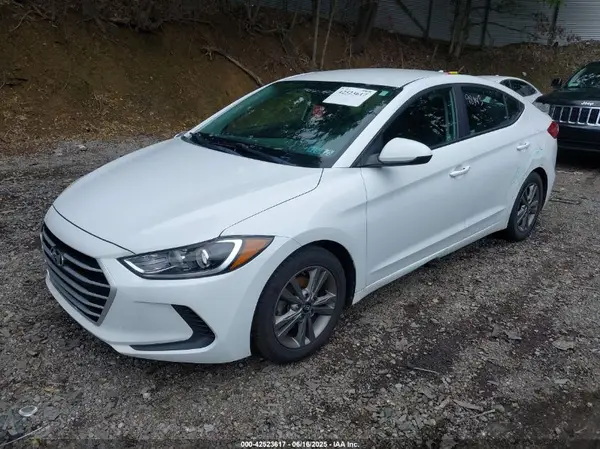 5NPD84LF7JH313679 2018 HYUNDAI ELANTRA - Image 2